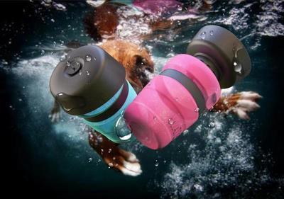 FoldMate™ Compact Travel Dog Bottle – 520ml Leakproof & Foldable